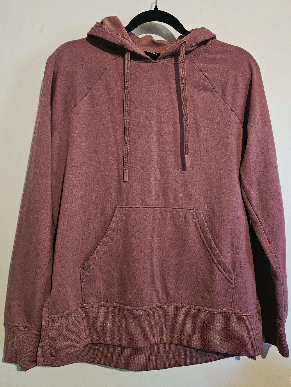 Athletic Works Mauve Soft Hoodie Women’s Medium Drawstring Side Slits